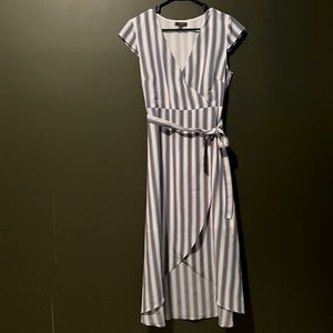 Blue and white striped mid length dress size L, like new